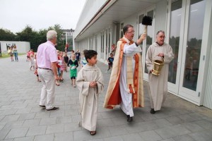 Foto inzegening nieuw gebouw Driekoningenschool